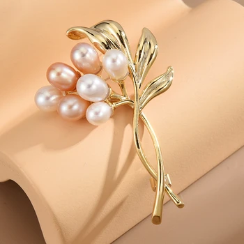 2021 Naujas Gėlavandenių Perlų Puokštė Sagė Pin Moterų Drabužiai Elegantiškas Gėlių Smeigtukai Vestuvių Papuošalai Aksesuaras Kalėdų Broche